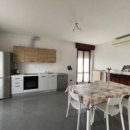 Casa Luigi - Appartamenti A Πεσκιέρα ντελ Γκάρντα Εξωτερικό φωτογραφία